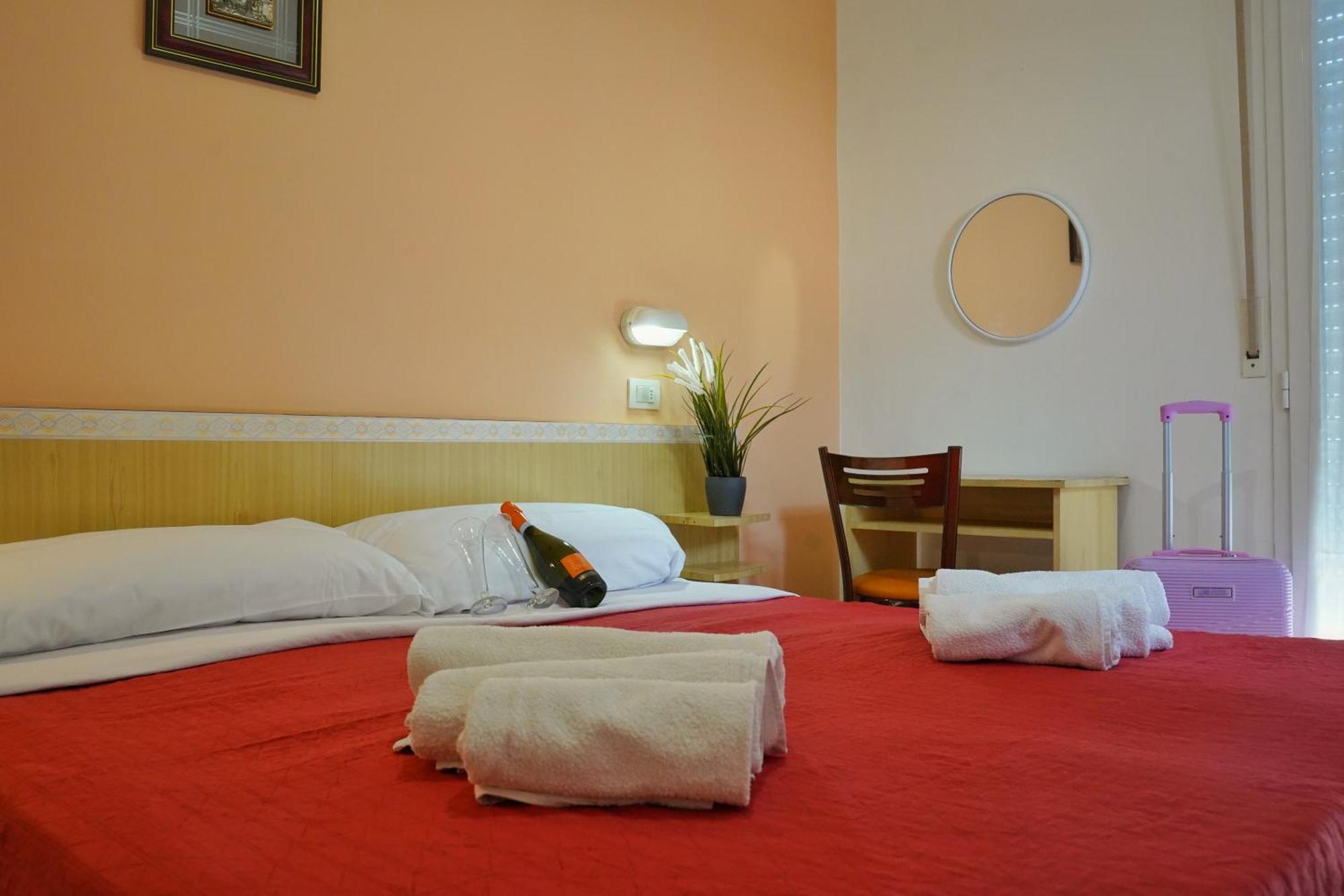Hotel Malibu Mare Rimini Eksteriør billede