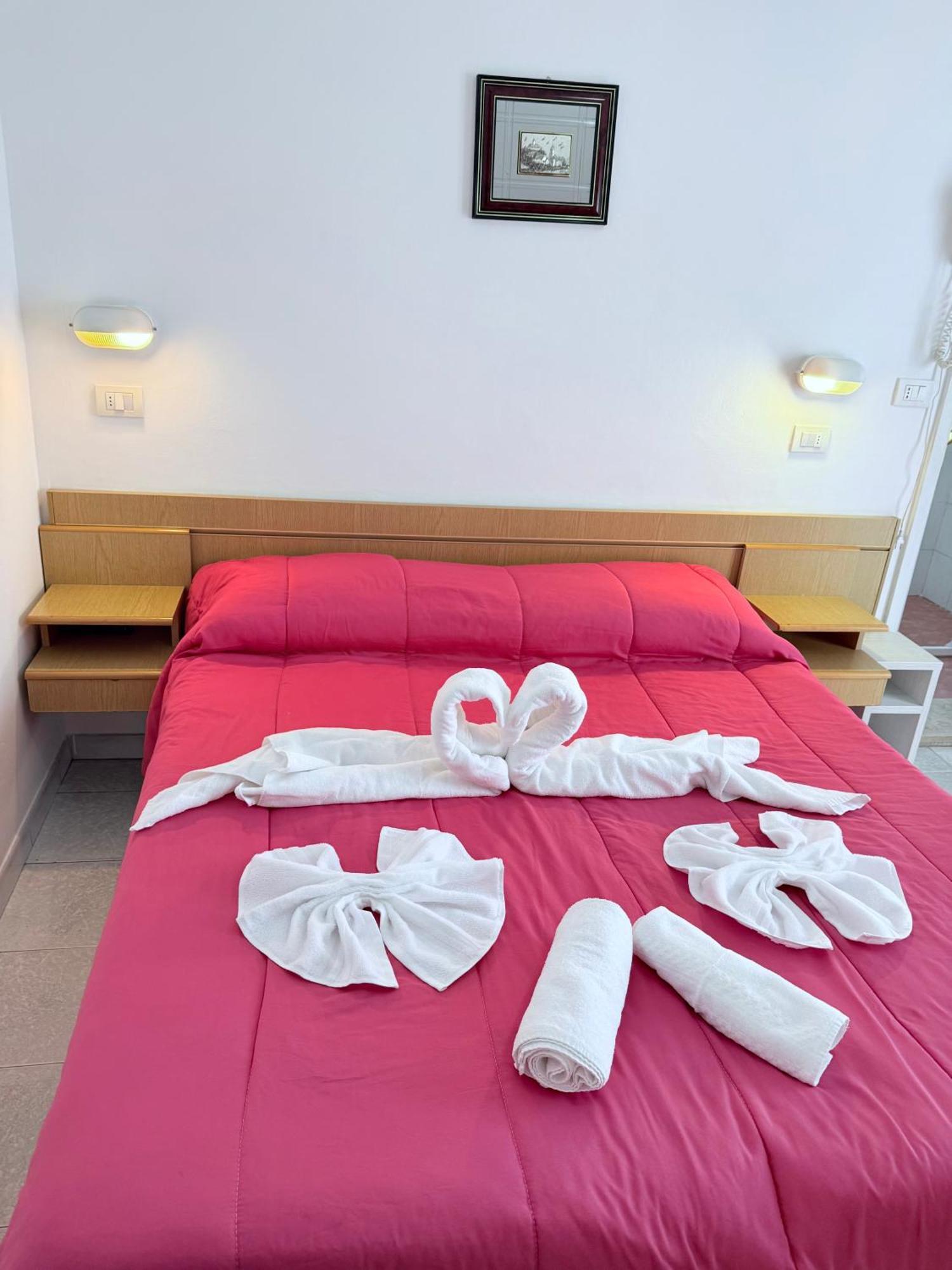 Hotel Malibu Mare Rimini Eksteriør billede